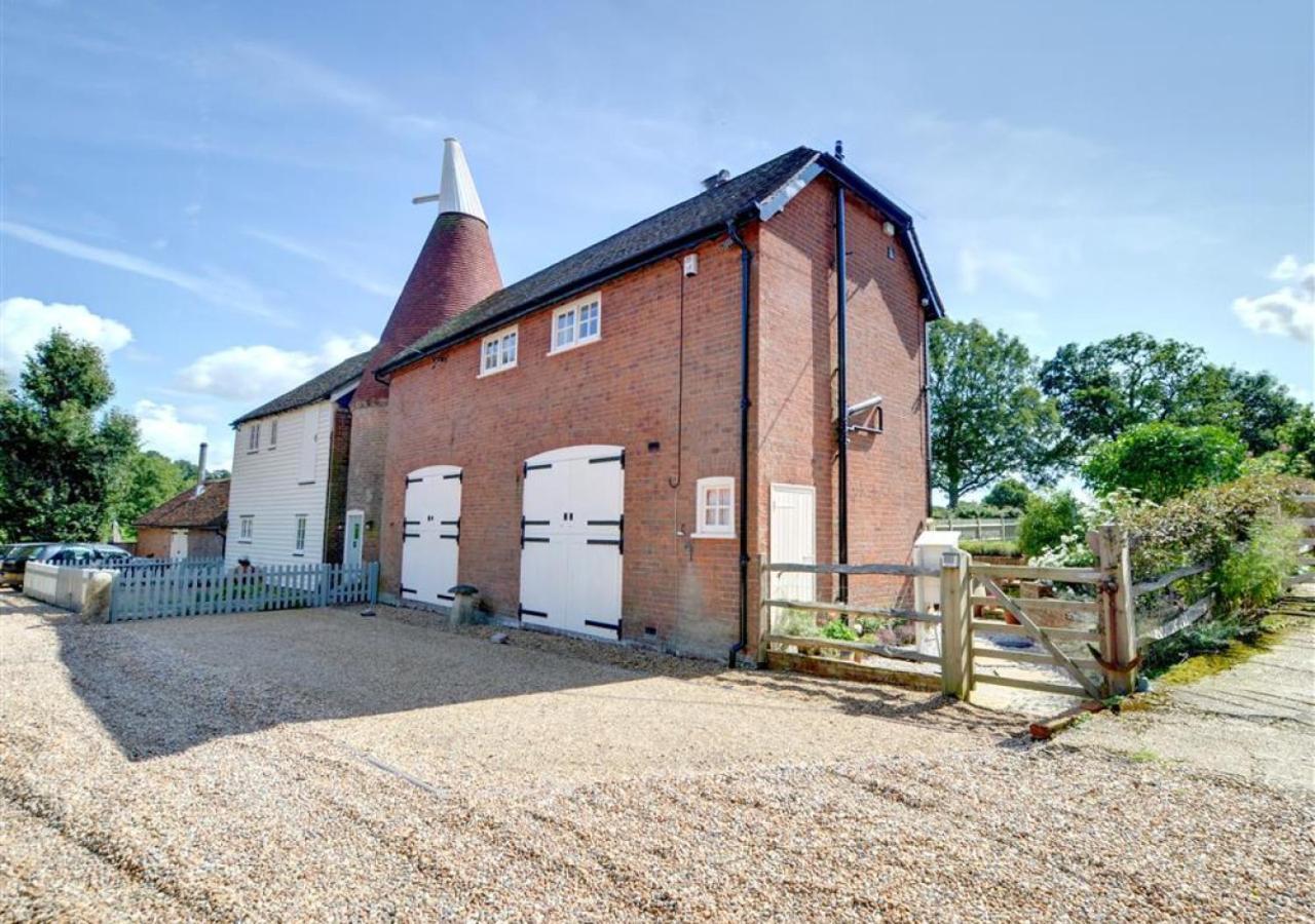 Вилла The Coach House Biddenden Экстерьер фото